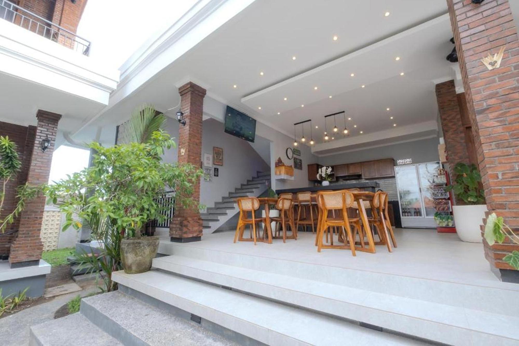 Bali Bata Canggu Guesthouse Buitenkant foto