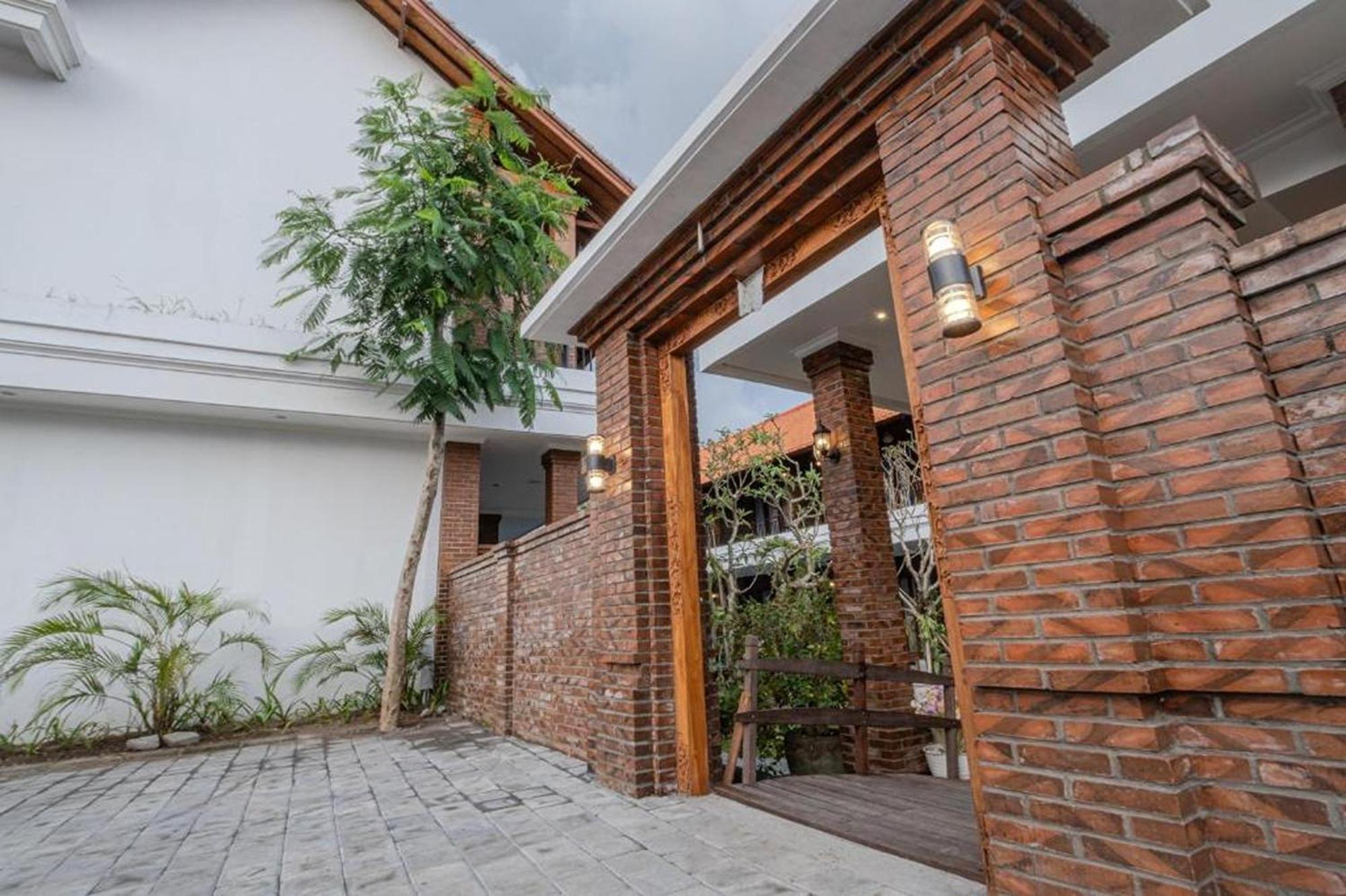 Bali Bata Canggu Guesthouse Buitenkant foto