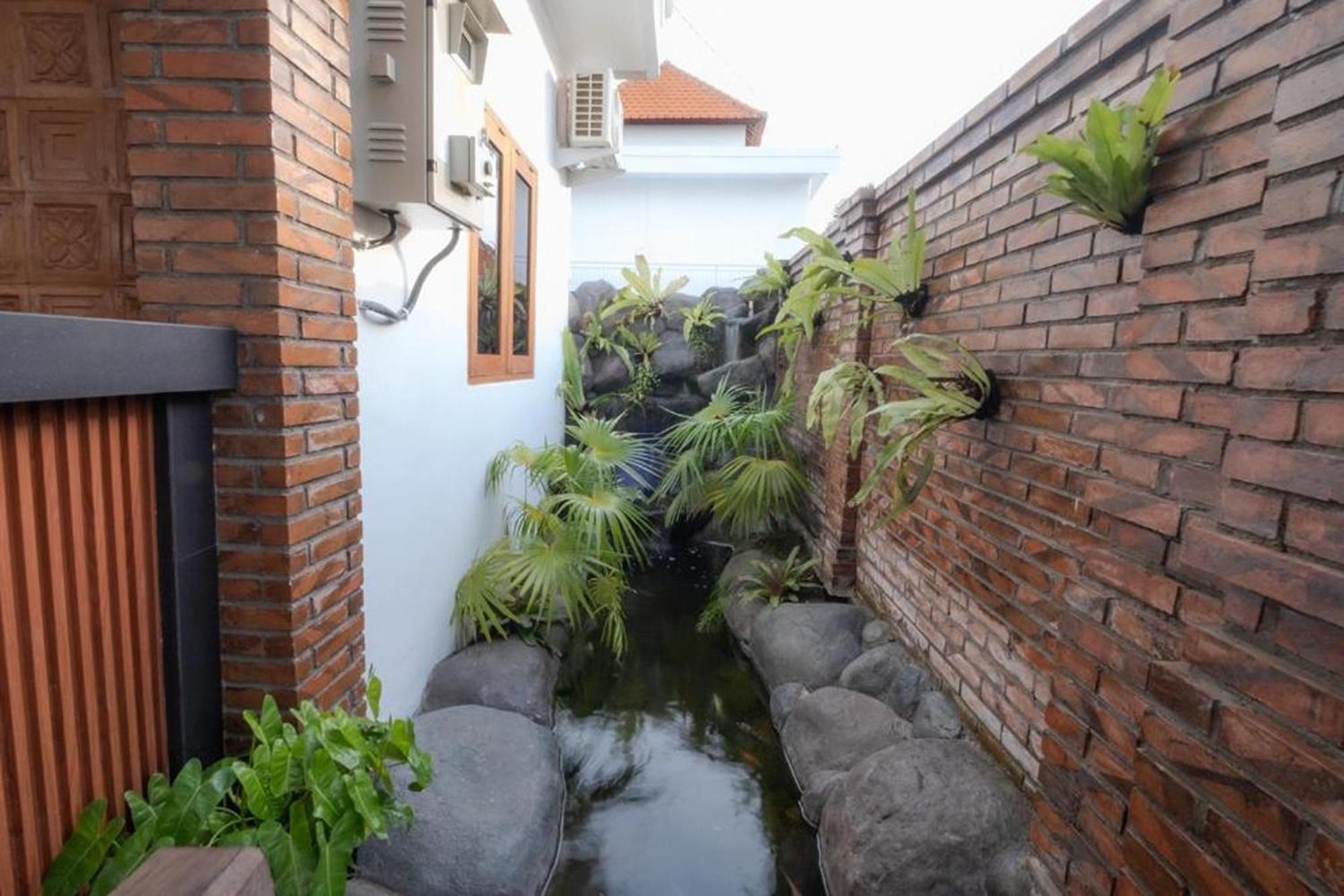 Bali Bata Canggu Guesthouse Buitenkant foto