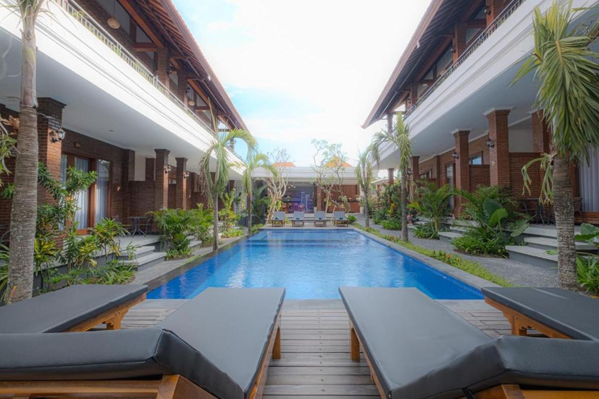 Bali Bata Canggu Guesthouse Buitenkant foto