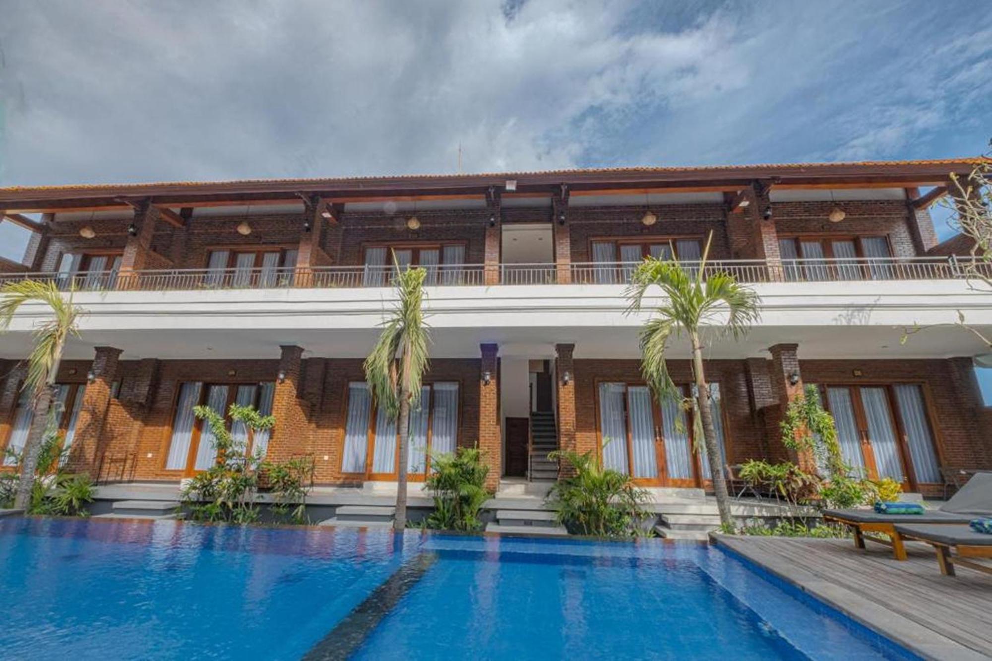 Bali Bata Canggu Guesthouse Buitenkant foto