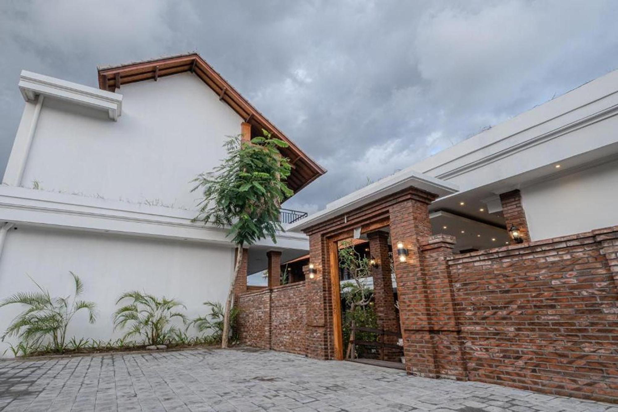 Bali Bata Canggu Guesthouse Buitenkant foto