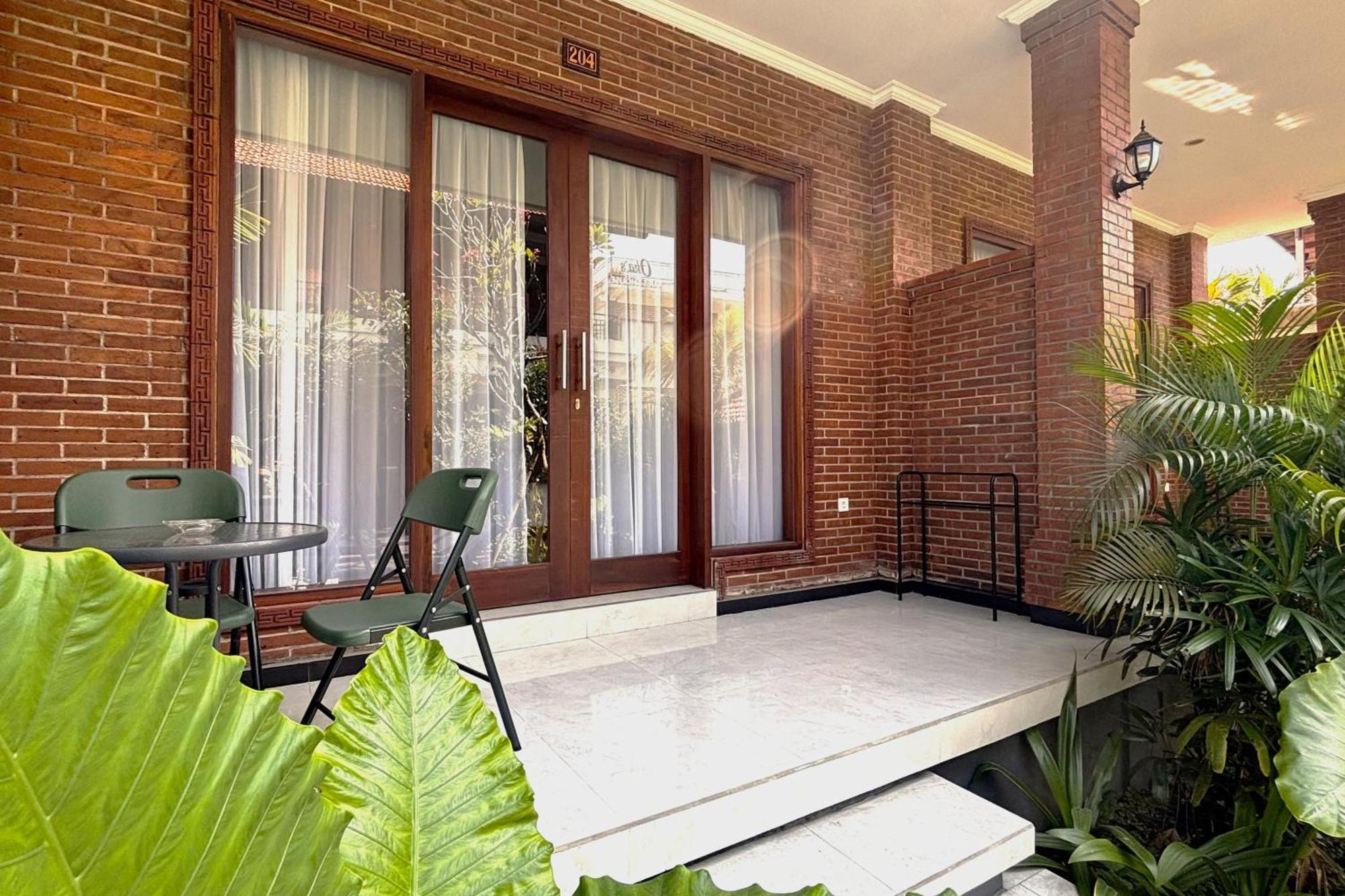 Bali Bata Canggu Guesthouse Buitenkant foto